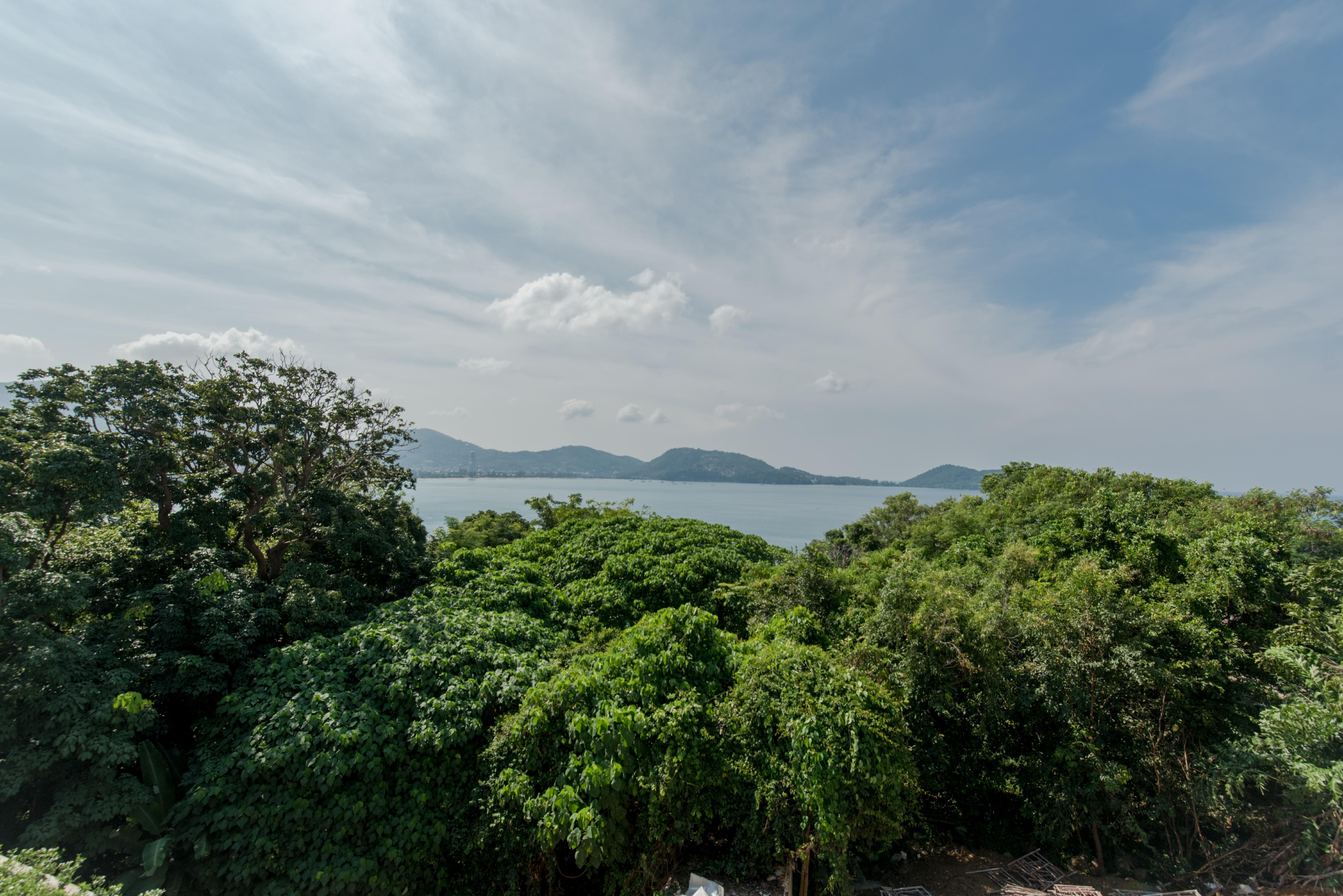 Marina Gallery Resort-Kacha-Kalim Bay By Sugar Marina Boutique Hotels Patong Exterior foto View of the bay from the top of the lighthouse