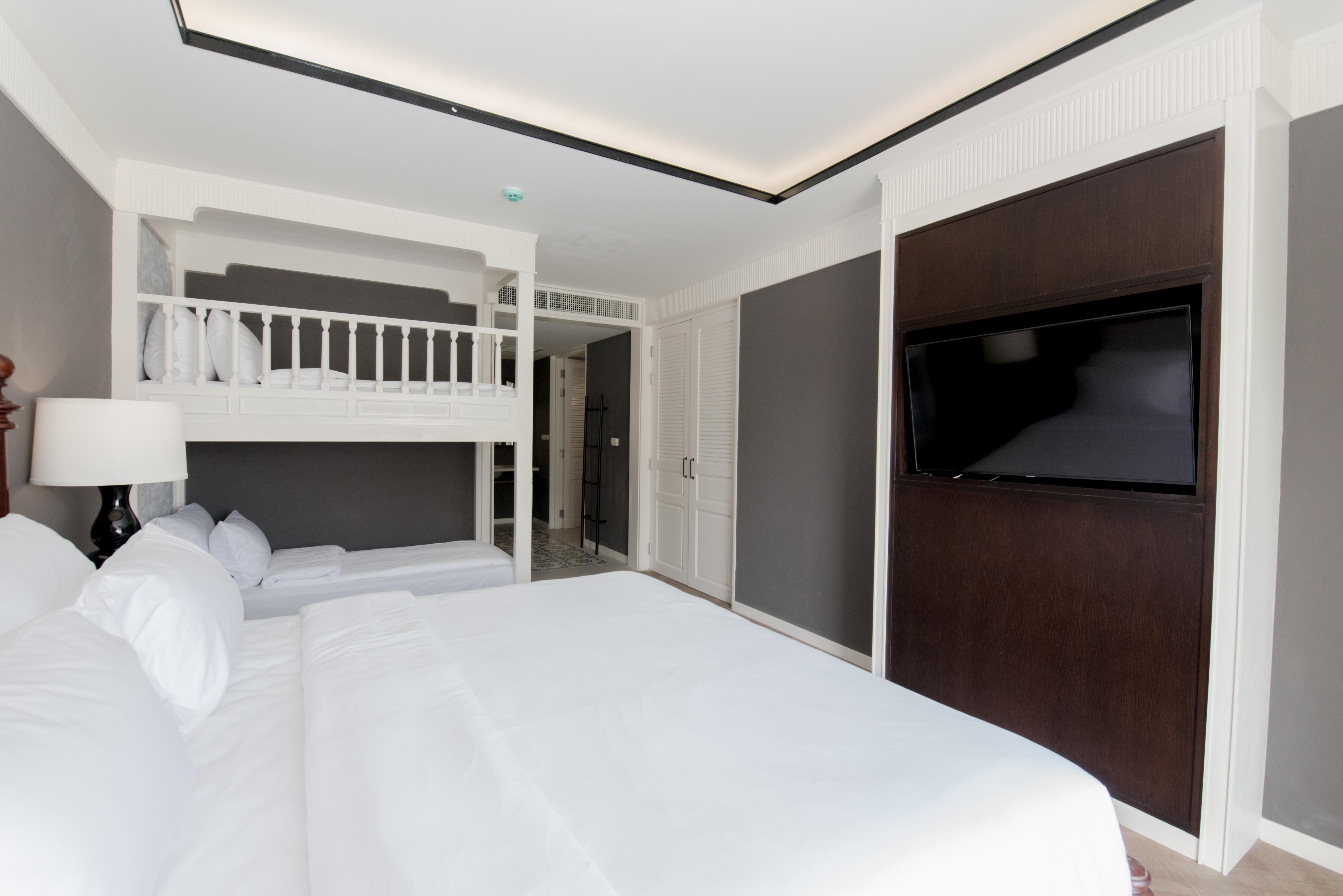 Marina Gallery Resort-Kacha-Kalim Bay By Sugar Marina Boutique Hotels Patong Exterior foto A bedroom at the hotel