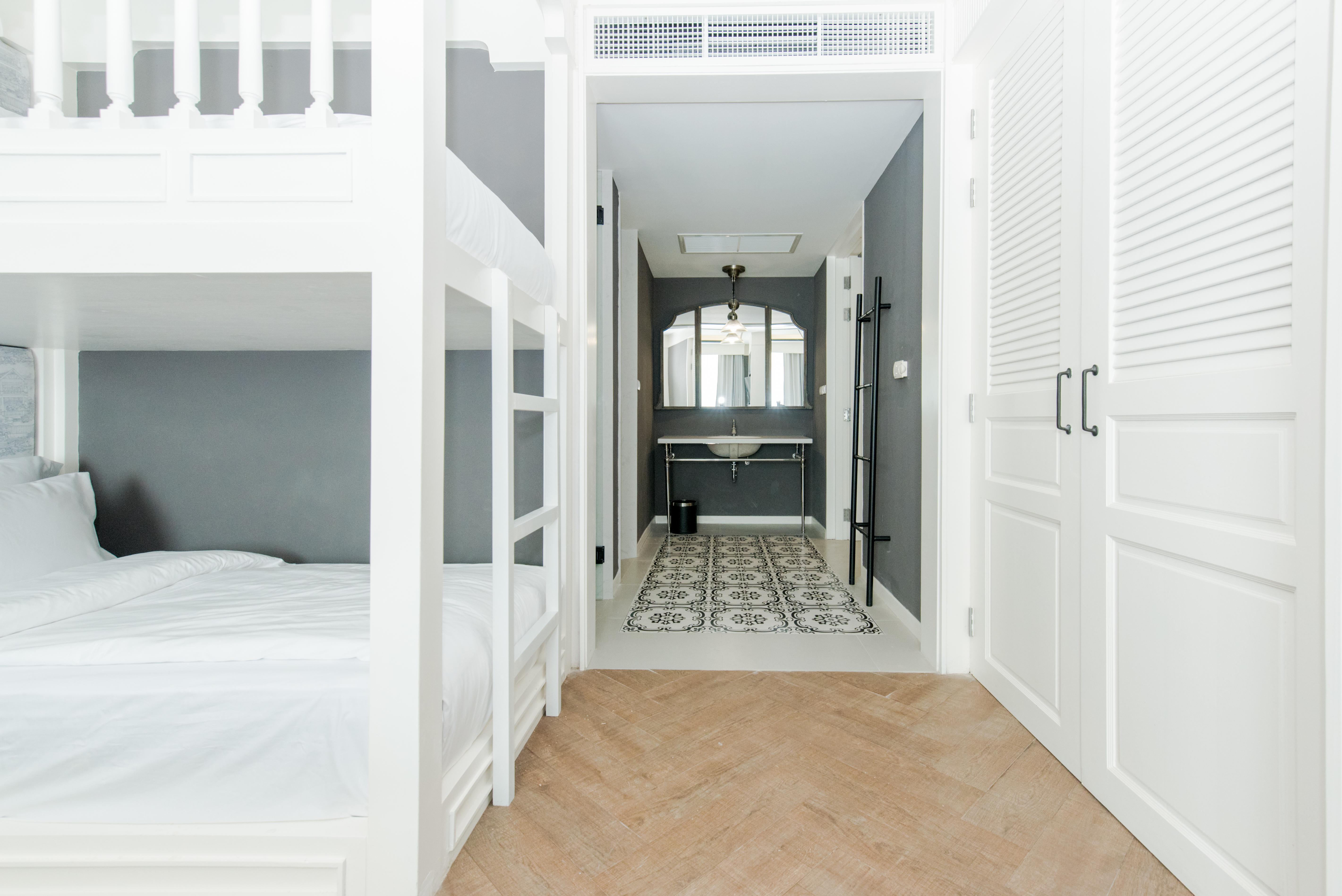 Marina Gallery Resort-Kacha-Kalim Bay By Sugar Marina Boutique Hotels Patong Exterior foto A room at the hotel