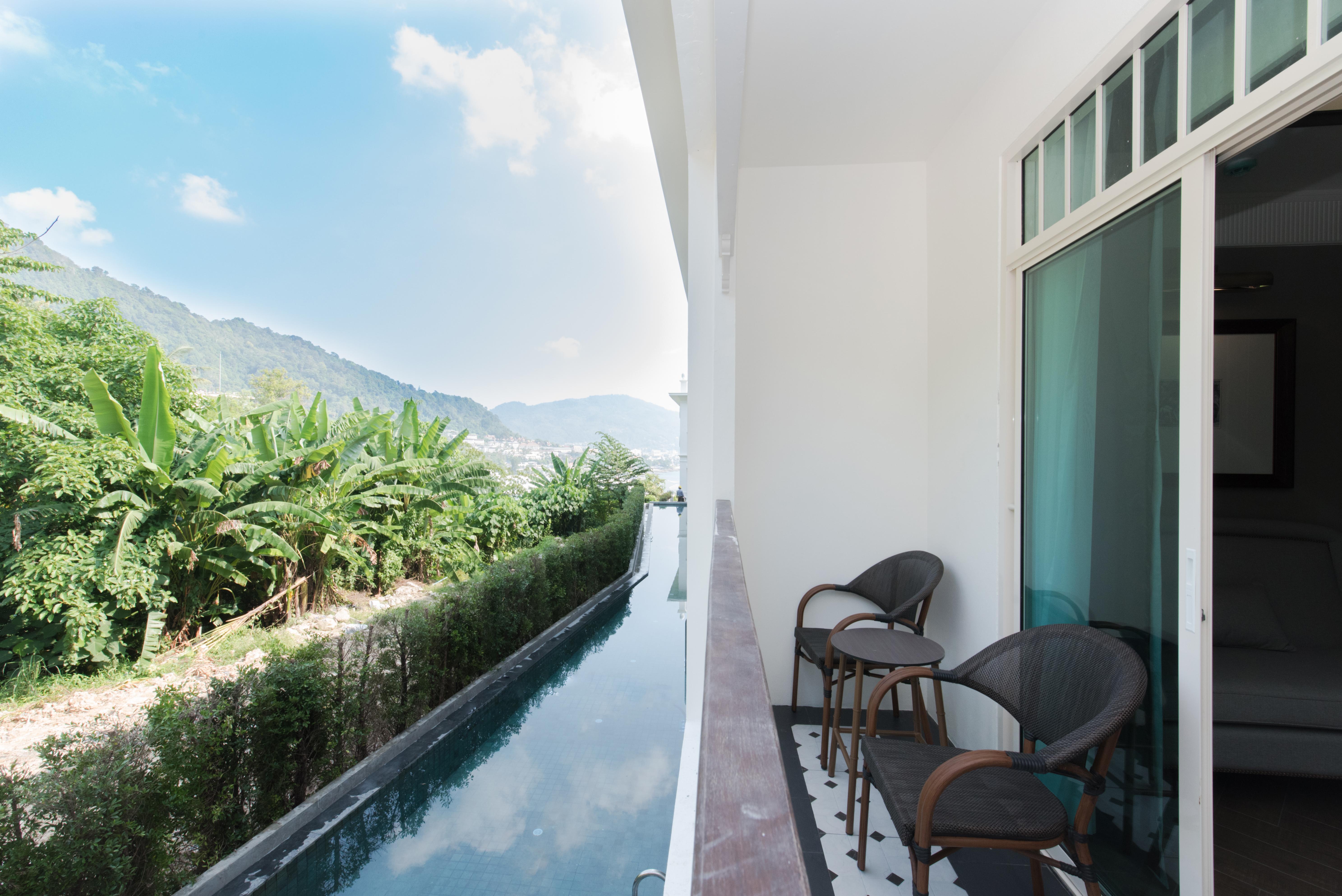 Marina Gallery Resort-Kacha-Kalim Bay By Sugar Marina Boutique Hotels Patong Exterior foto A balcony